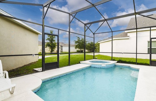 Trafalgar Village House | Lovely Home w/private pool near Disney & Universal