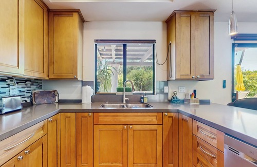 Araby House | Lovely home with firepit and private pool with spa - dogs welcome
