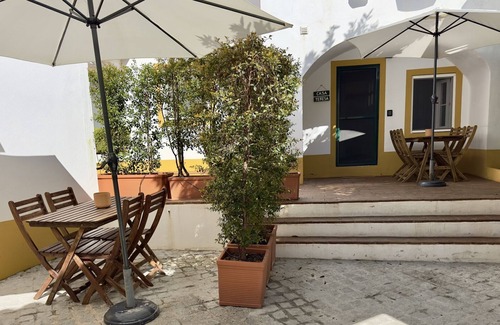 Evora House | Lovely house with a courtyard in the heart of the city of Évora.