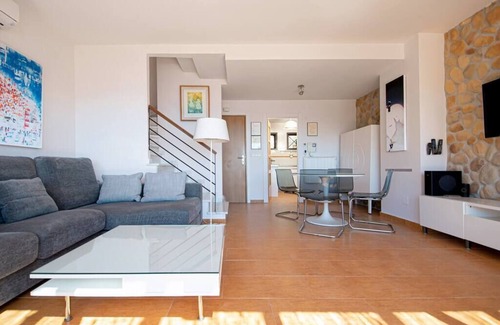 Almunecar Villa | Lovely house with sunny terraces, heated pool and sauna