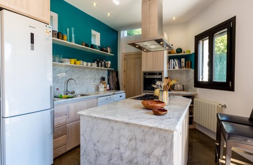 Melegis Villa | Lovely house with pool, garden and views
