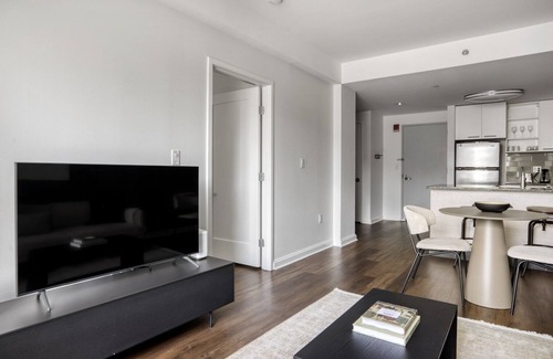 East Cambridge Apartment | Lovely Kendall Square 1BR w/Concierge & Gym, steps to MIT, by Blueground
