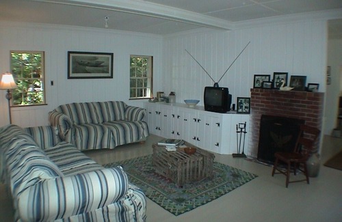 South Bristol Cottage | Lovely Kings Cove Cottage near Sandy Beach