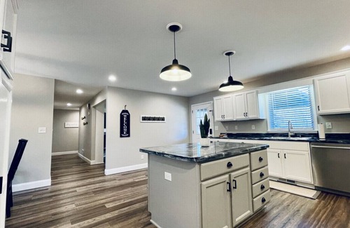 Gilbertsville House | Lovely KY Lake Home w/Fire Pit & Dock