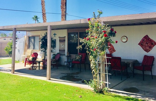 Thousand Palms House | Lovely Landscaped Private Yard Snuggled In The Sunny Desert