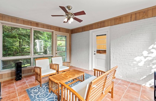 North Ridge House | Lovely light-filled house in award-winning Alexandria [10 mins to airport/DC]