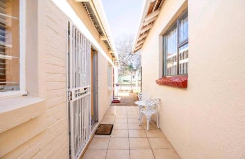 Linden Apartment | Lovely Linden Cottage with Solar Inverter