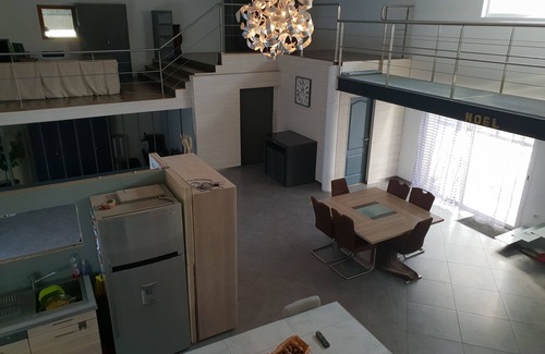 Le Creusot Villa | Lovely loft with private pool