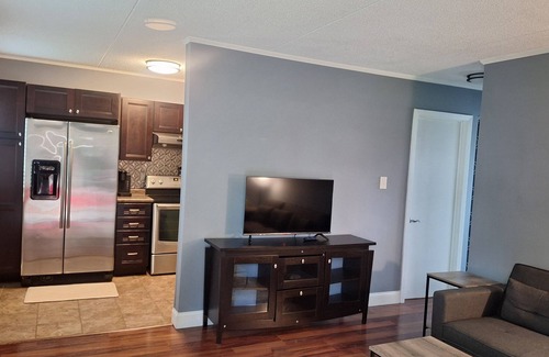 Downtown Knoxville Apartment | Lovely Lower-Level 2-bedroom apartment close to UT and medical facilities.