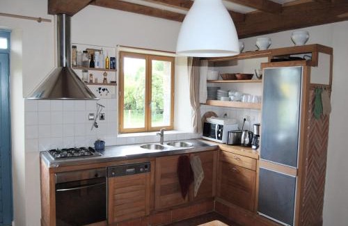 Baguer-Morvan House | Lovely mansion with fenced garden