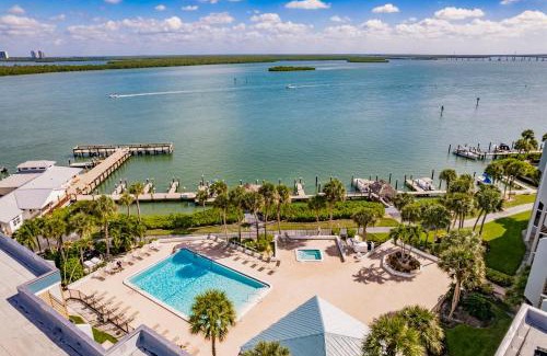 Marco Island Apartment | Lovely Marco Island Condo with Private Bay View