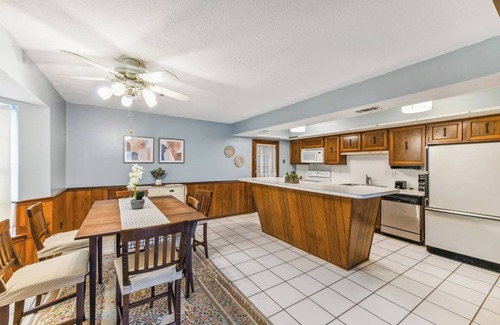 Metairie House | Lovely Metairie 1600sft Loft 10 mnts to Hospitals!