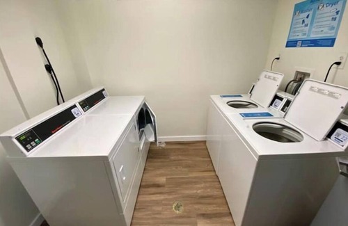 North Miami Apartment | Lovely Modern 1/1 Condo 10mins from Midtown/Beach