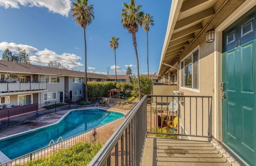 Old Mountain View Apartment | Lovely Mountain View 2BR w/Pool & Patio, nr Caltrain, by Blueground