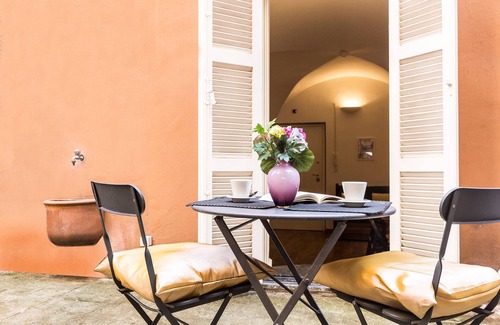 Repubblica Apartment | Lovely New home, via Nazionale .