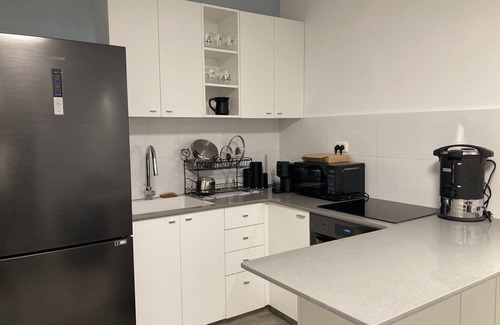 Nachlaot Apartment | Lovely New Private Duplex in Prime City Center - Kosher