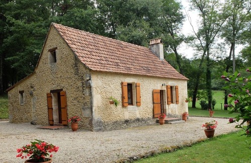 Lamonzie-Montastruc House | Lovely old house for two people in the heart of the forest