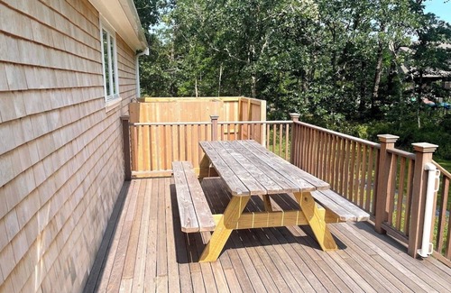 Vineyard Haven House | Lovely peaceful MV 3-bedroom island home, sleeps 12, with air and comm. pool.