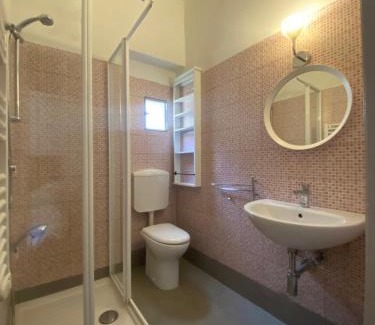 Santo Spirito Apartment | Lovely portion of property near Piazza Santo Spirito