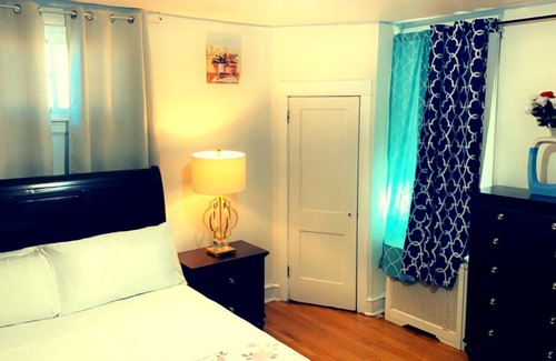 Foxcroft Square House | Lovely private room