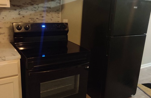Mid City North House | Lovely Remodeled one bedroom Apartment with free parking