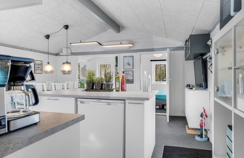 Amtoft House | Lovely renovated holiday home with a wilderness bath and fenced grounds.