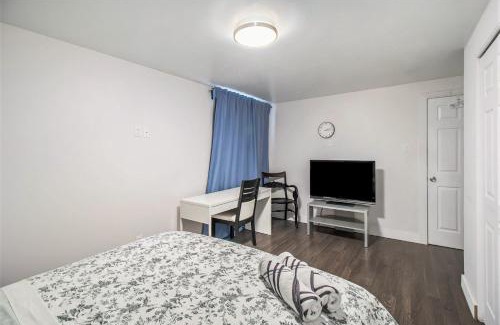 Gatineau House | Lovely Room 4mins from Gatineau-Ottawa Airport