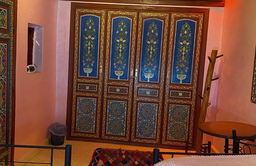 Talaa House | Lovely room in an Auberge/Riad inside a traditional Kasbah.