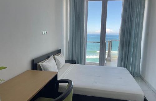 Kollupitiya Apartment | Lovely Sea View Apartment