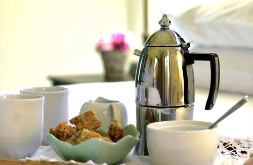 Franschhoek House | Lovely self-catering home, in quiet area, 10 minutes walk to restaurants no01