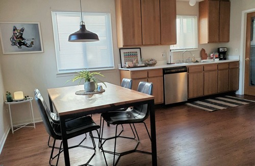 Royal Oak House | Lovely Single Story 4 bedroom Home Near Downtown Royal Oak!