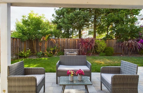 South San Jose House | Lovely SouthHip San Jose 3BR, w/Garage, W/D, Backyard, by Blueground