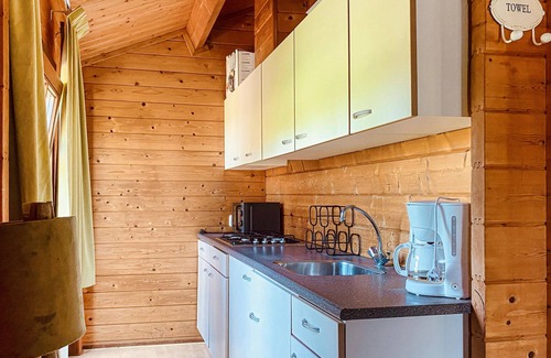Stegerveld House | Lovely (sta)caravan in Rheezerveen