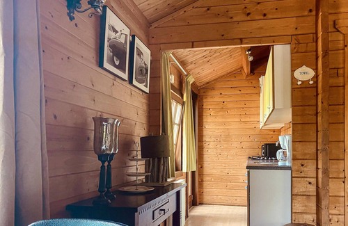 Stegerveld House | Lovely (sta)caravan in Rheezerveen