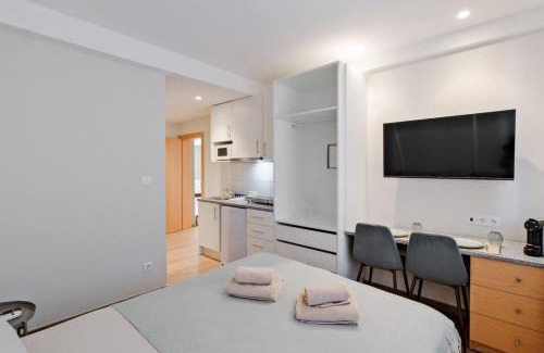 Alvalade Apartment | Lovely studio fully equipped near subway N1