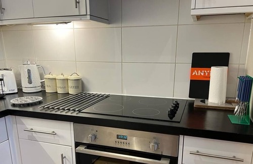 Redcliffe Apartment | Lovely Studio in Chelsea 10 Mins to Earles Court Station