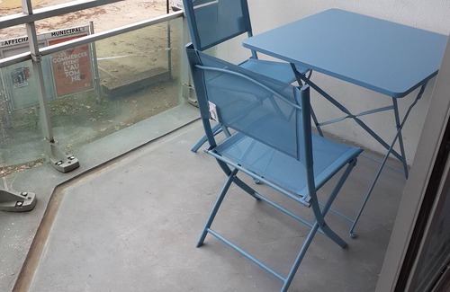 Dax Apartment | Lovely studio overlooking the adour ideal for curists, students or holidaymakers