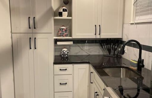 Wellesley Apartment | Lovely studio walk to Wellesley and Babson College