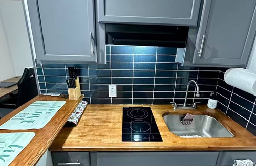 Westgate Apartment | Lovely tiny house with AC in West Palm Beach