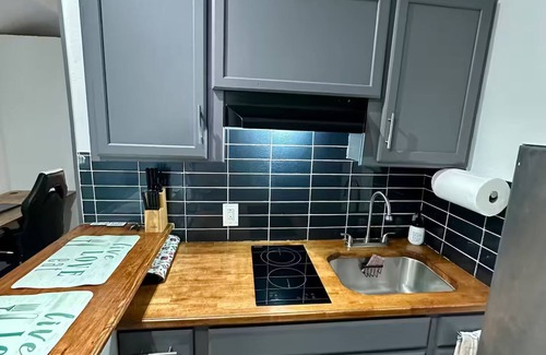 Westgate Apartment | Lovely tiny house with AC in West Palm Beach