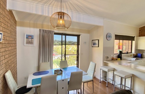 Surf Beach House | Lovely Town House near to the beach.🌴🏠