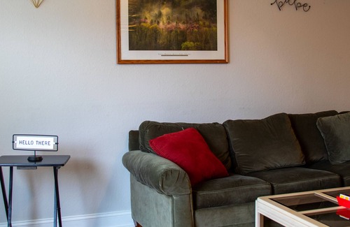 Villa Heights House | Lovely Townhome by Plaza Midwood/Noda, 10 min drive uptown