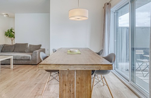 Plateau Condo | Lovely two-bedroom condo with indoor fireplace