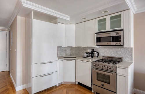 Upper East Side Apartment | Lovely UES 1BR w/Doorman & Gym, nr Whole Foods, by Blueground