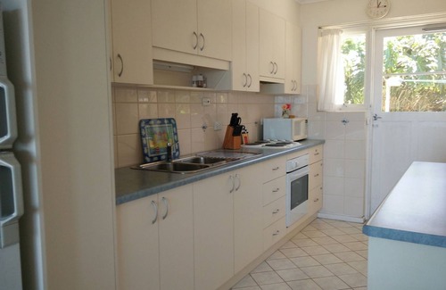 McCracken House | Lovely Unit with Glorious Sea Views