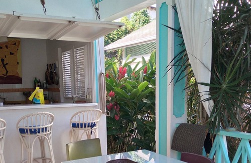 El Callejon House | Lovely Villa 5 Minute Walk to the Beach in the Center of Town