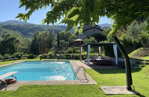 Pescia Villa | Lovely villa between LUCCA&FLORENCE with panoramic view and private pool
