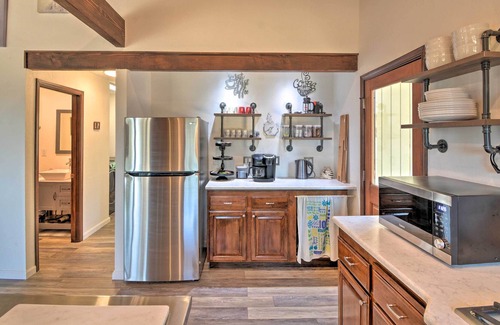 North Fork House | Lovely Yosemite Area Home w/ Hilltop Mtn View