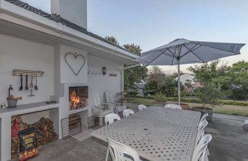 Knysna House | Lovemore Lodges - Greenhole Cottage
