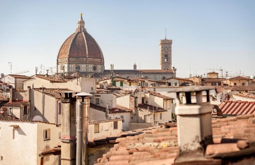 San Lorenzo Apartment | Lovenest with terrace Duomo View